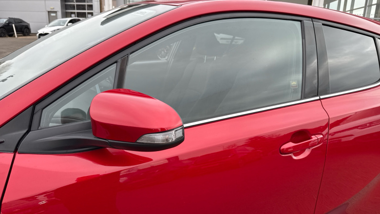 Toyota C-HR 1.8 Hybrid Design 5dr CVT Hybrid Hatchback